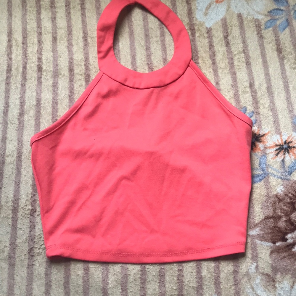 Crop neon pink